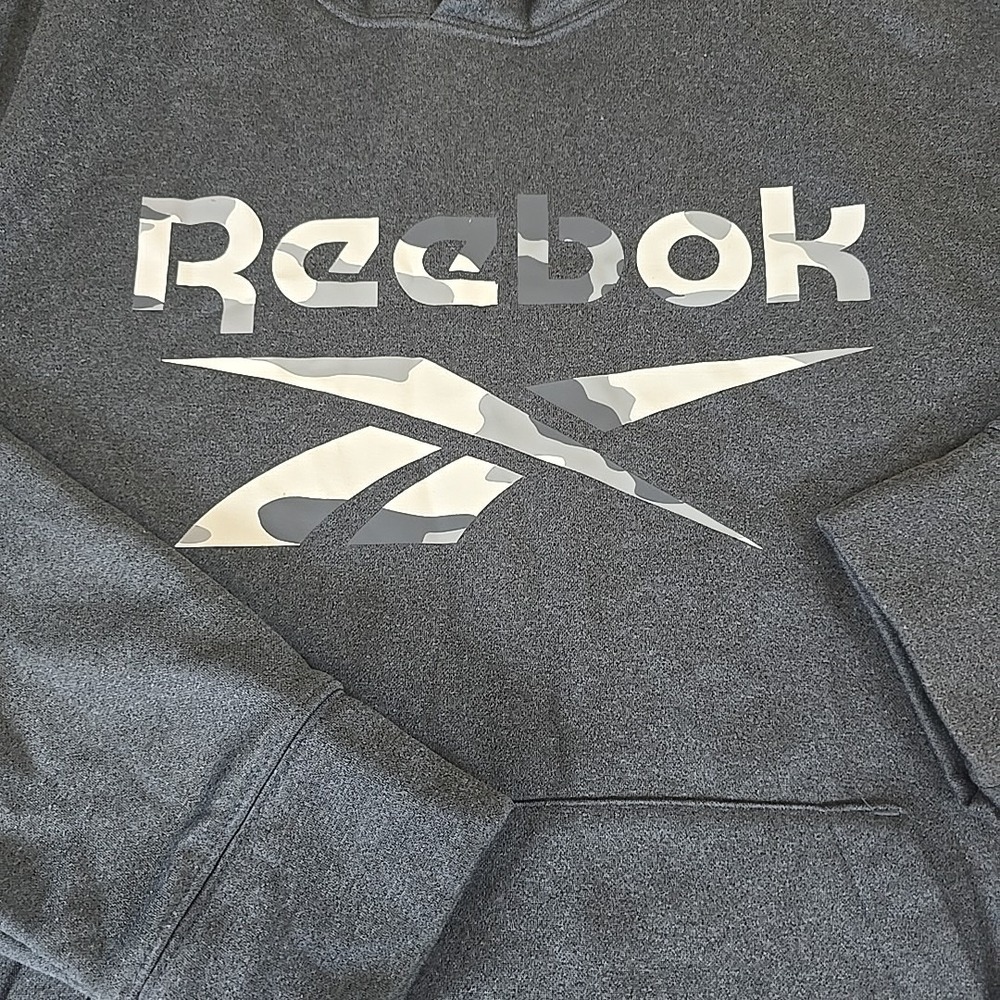 Reebok Sweatshirt Mens Large‎ Gray Hooded Fleece Stacked Camo Logo Sportswear